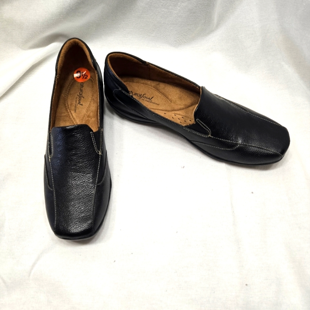 Natural Soul NWT Slip On Leather Black Casual Fall Loafers Size 9.5M